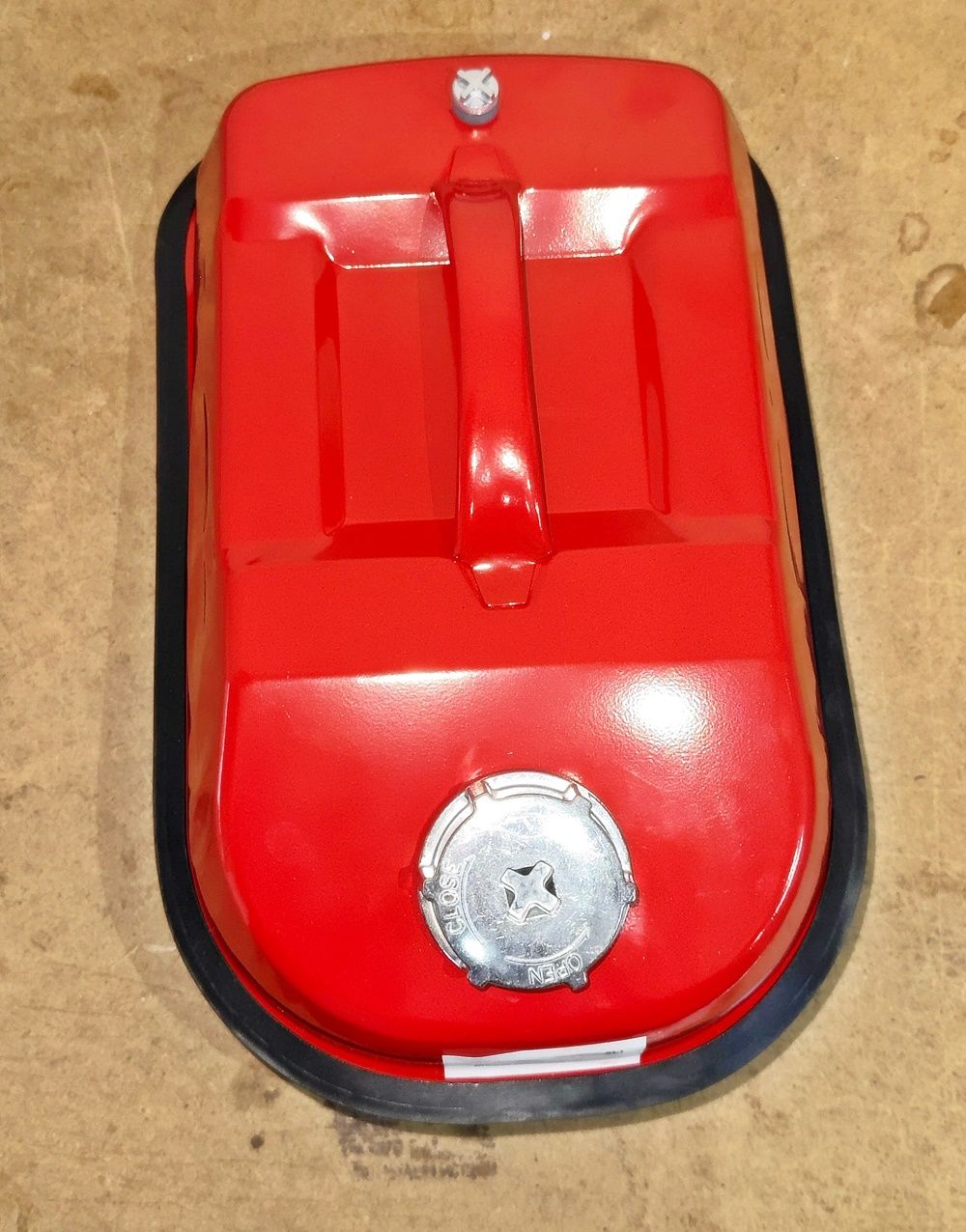 Steweld Yatay Kırmızı Metal Benzin Bidonu 5 Litre