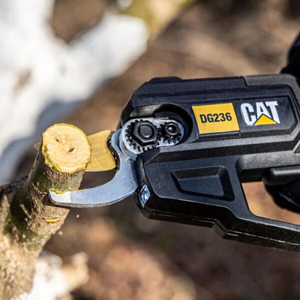 CAT DG236 Akülü Profesyonel Dal Budama Makası 18Volt 2.0A Li-ion