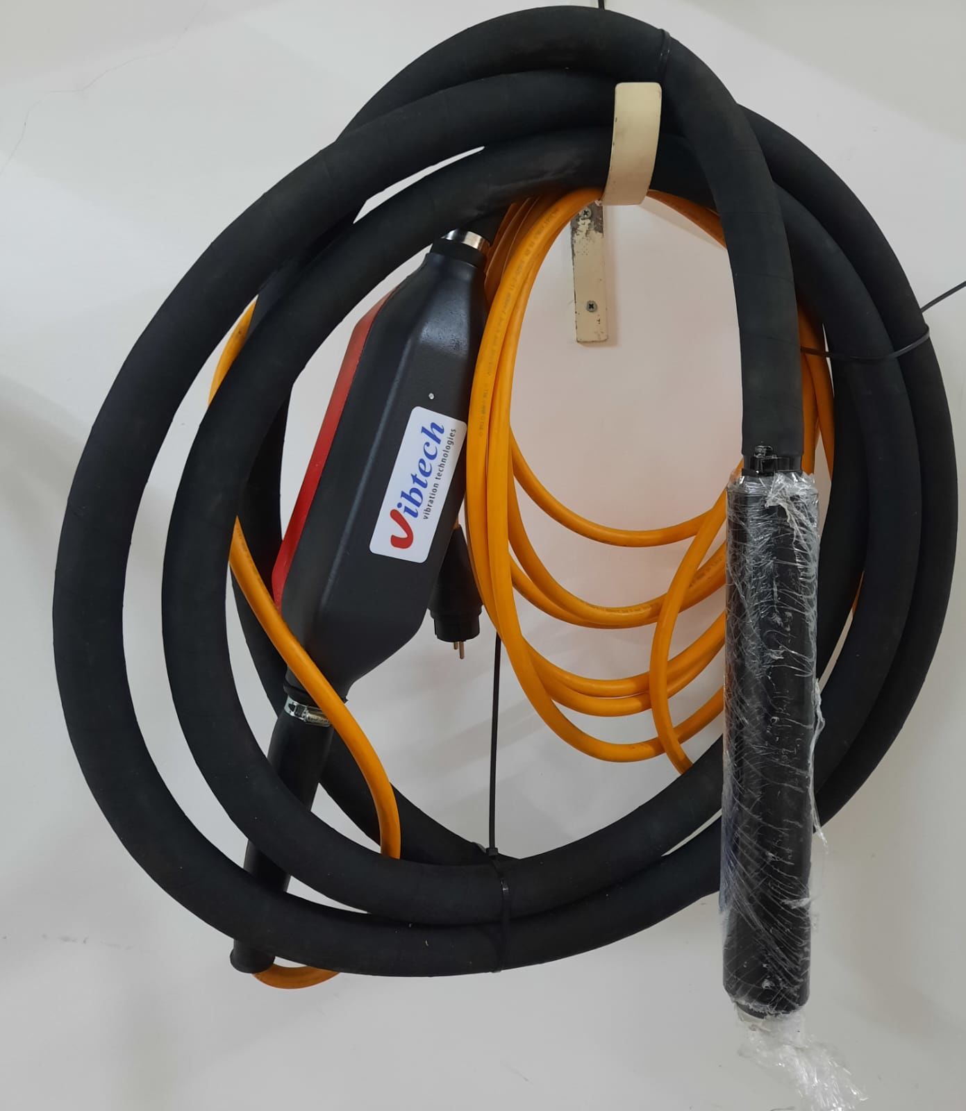Vibtech Elektronik Kendinden Konvertörlü Vibratör 60 mm