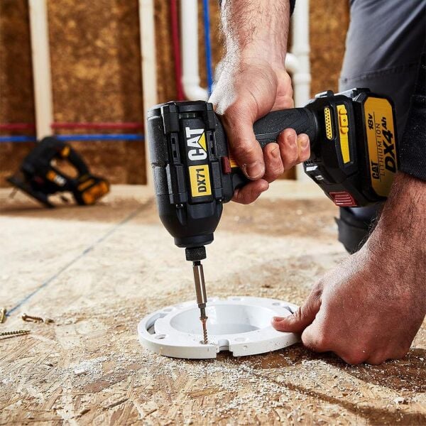 CAT DX71.2 Çift Akülü Şarjlı Darbeli Tornavida 18Volt 4.0Ah