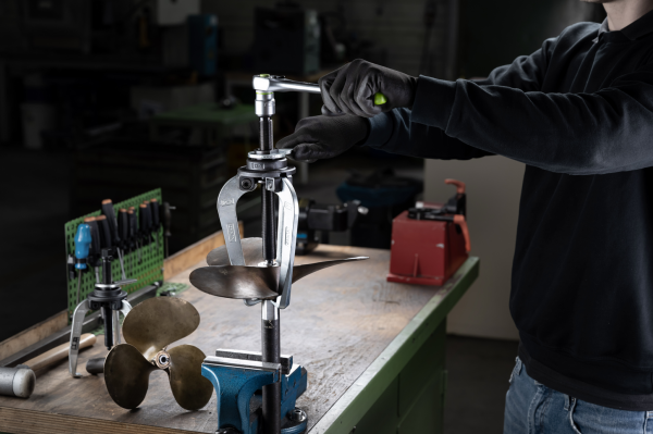 Kukko 12-3 Üç Ayaklı Mekanik Çektirme 200X165mm | Ağır Hizmet Tipi Profesyonel