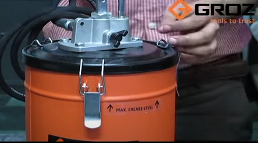 Groz VGP/10A Kovalı Gres Pompası Tekerleksiz 10 kg.
