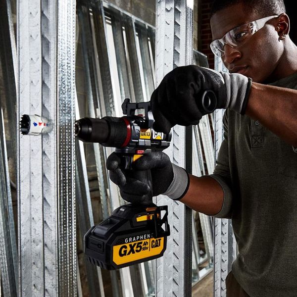CAT DX13BA Çift Akülü Şarjlı Darbeli Matkap 18Volt/5.0Ah GRAPHENE+ 45 Prç Aksesuar