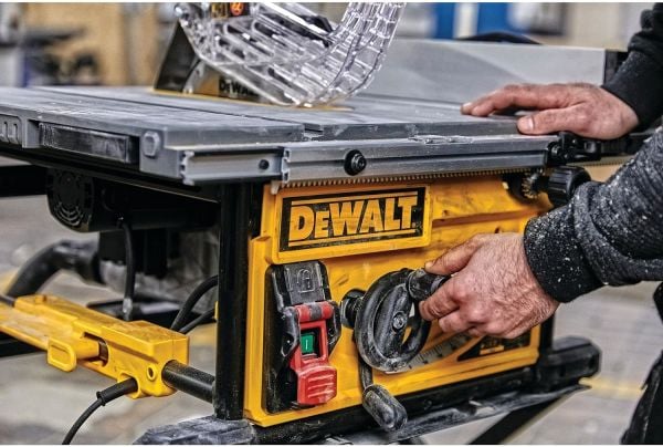 Dewalt DWE7492 2000W 305MM Tezgah Testere
