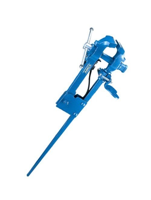 Kanca Ayaklı Demirci Mengene 150 mm