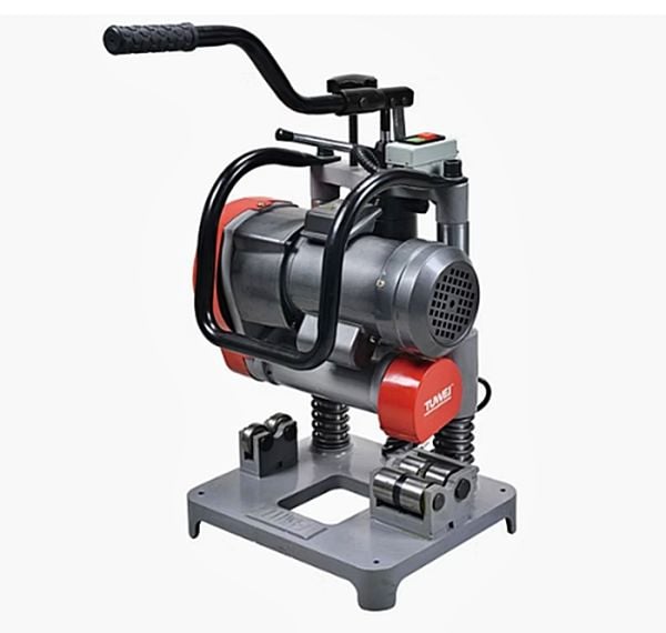 Tuwei TWQ-VIA  Boru Kesme Makinası 3/8''-2''