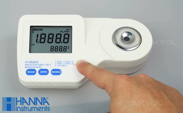 Hanna HI96800 Refraktif İndeks ve Brix Ölçer Refraktometre