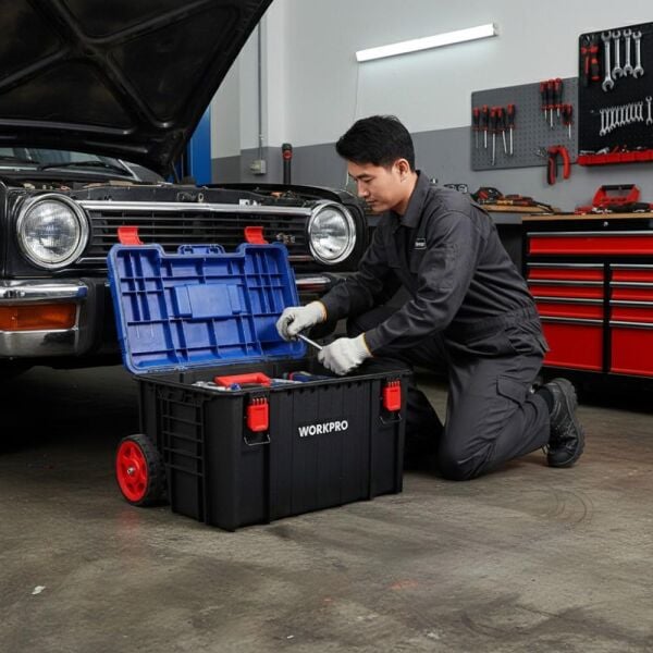 WORKPRO WP283032 Tekerlekli Profesyonel Takım Çantası 54 Lt – 56x44,2x50 cm Kilitli Büyük Boy