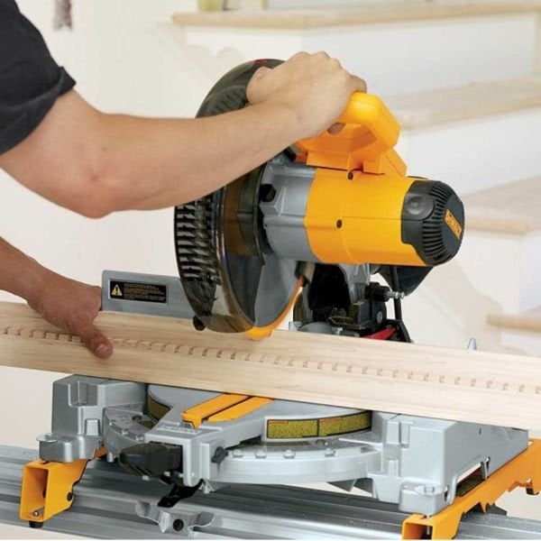Dewalt DW714 1650w 250 Mm Gönye Kesme
