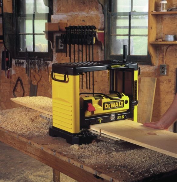Dewalt DW733 1800Watt 317mm Profesyonel Taşınılabilir Kalınlık Makinası