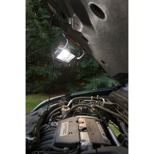 WORX 1500 Lm Profesyonel Led Projektör WX026.9 20Volt (Akü Dahil Değildir)