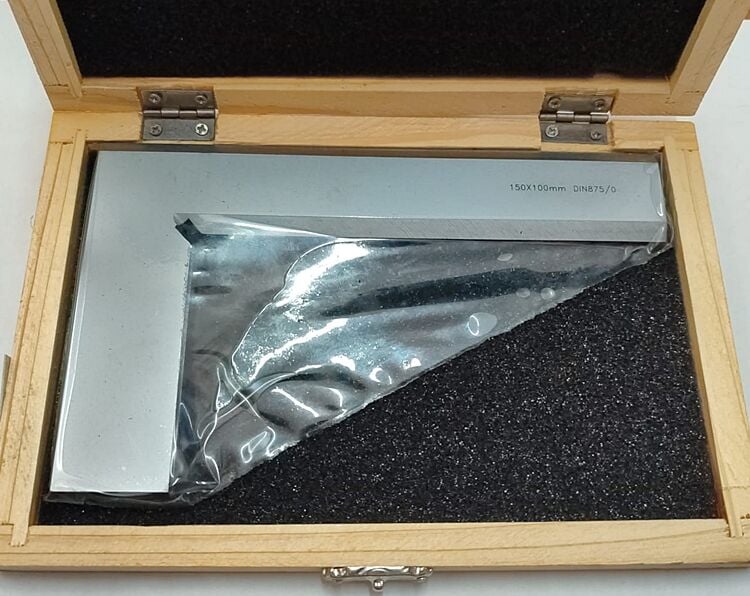 BTS 12211 Kıl Gönye 150x100 mm.