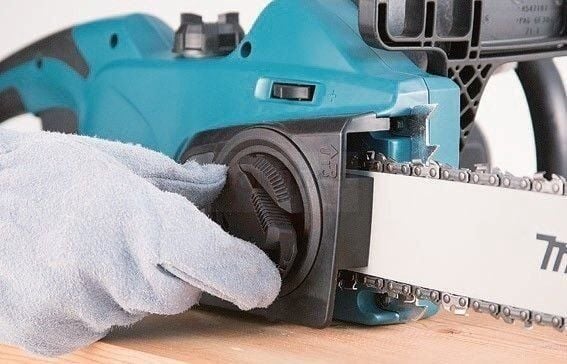 Makita UC4041A 400 mm Elektrikli Zincirli Ağaç Kesme Makinası – Profesyonel Güçlü ve Dayanıklı