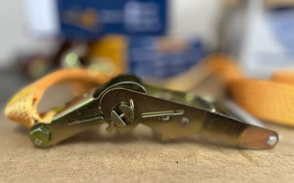 Jun Kaung JK-02081 Cırcırlı Bağlama Halatı 10 mt./5 Ton