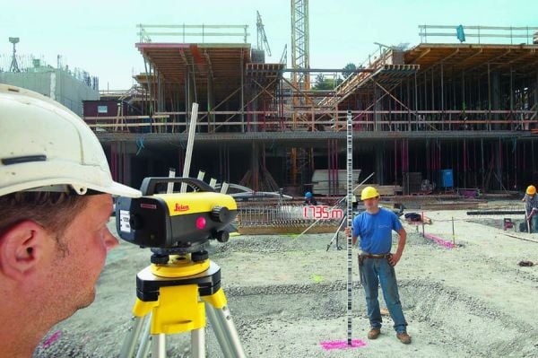 LEICA SPRINTER 50 DİJİTAL NİVO