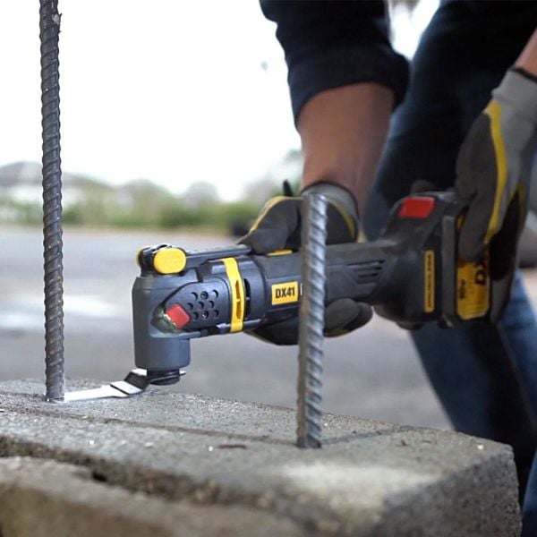 CAT DX41 Akülü Profesyonel Devir Ayarlı Raspalama 18Volt/4.0Ah +14 Adet Aksesuar