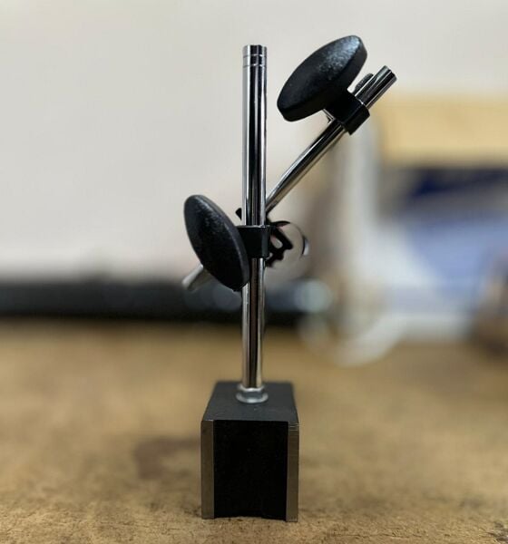 BTS BTS12105 Komparatör Ayağı (Manyetik)