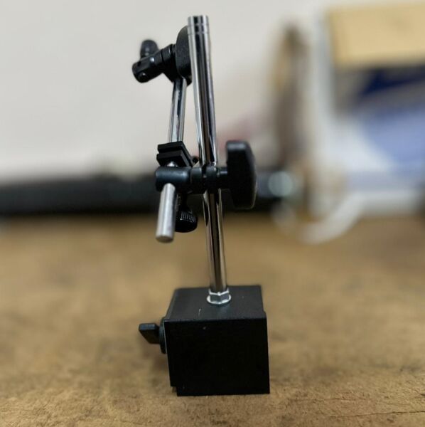 BTS BTS12105 Komparatör Ayağı (Manyetik)