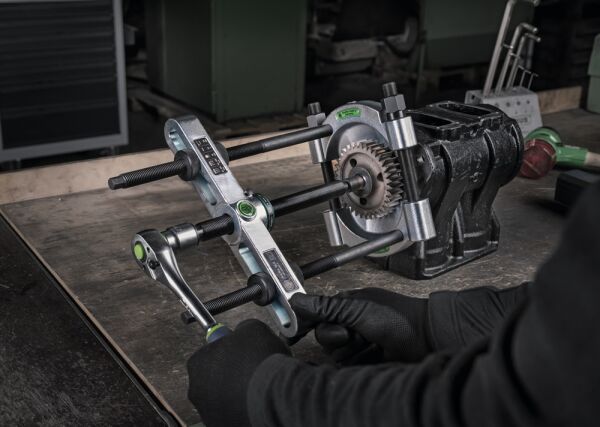 Kukko 18-2 Dış Rulman Çektirme Ayağı 244-280 mm