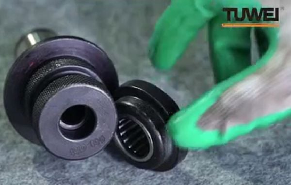 Tuwei Manuel Yiv Açma Aparatı 3/4''-8''