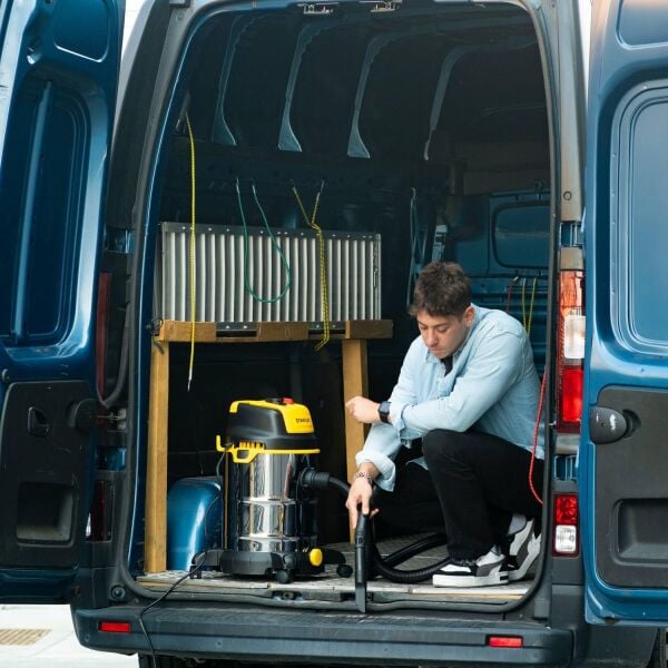 Stanley SXVC30XTDE 1600 W 30 LT Islak/Kuru Elektrikli Süpürge