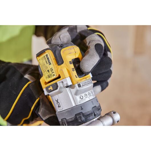 Dewalt DCD1007NT 18V Li-Ion Kömürsüz Darbeli Matkap (Aküsüz) – Profesyonel Kullanım